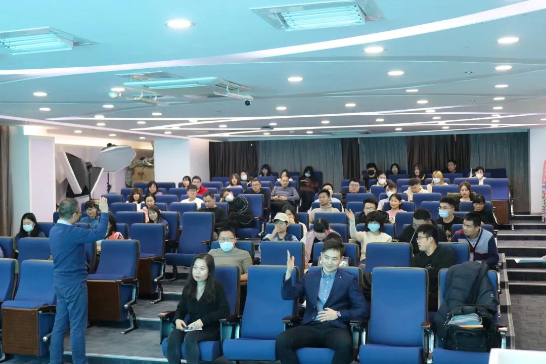 致遠動態(tài)| 企業(yè)管理與發(fā)展培訓(xùn)在智匯藍海成功舉辦！
